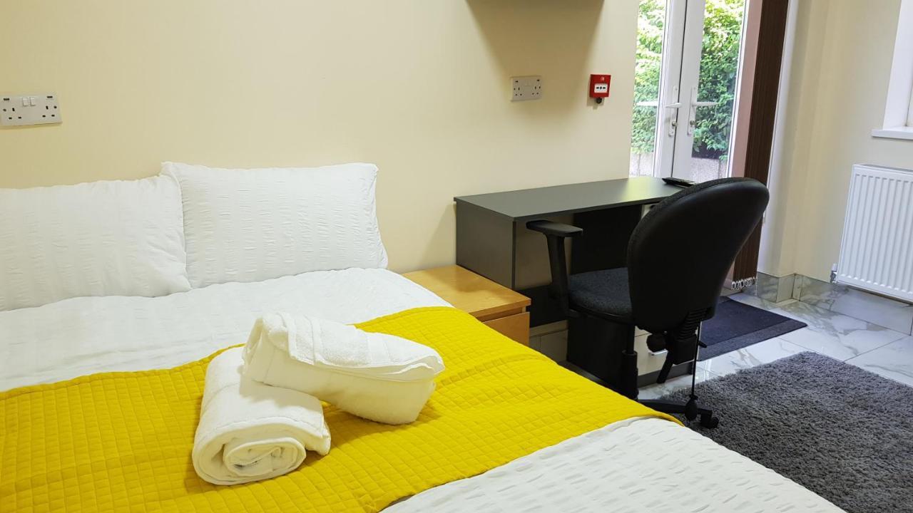 Double Ensuite Rooms Near City Centre Бирмингем Экстерьер фото